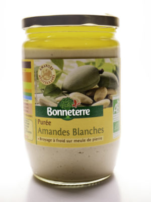 Purée d'amandes blanches